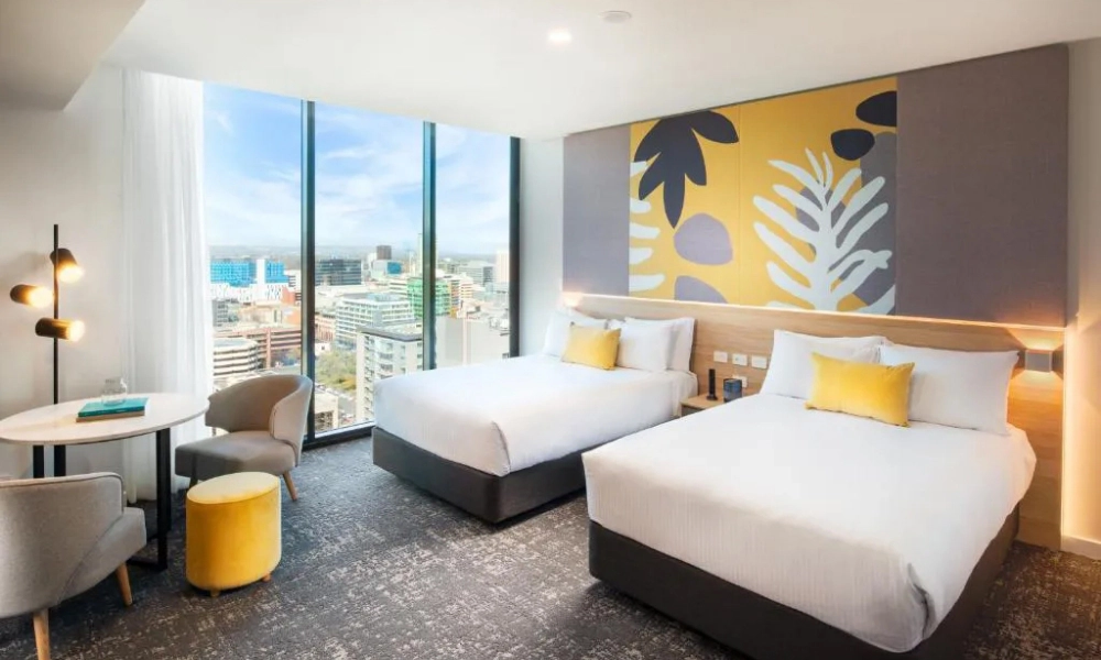 Crowne-Plaza-Adelaide-Standard-room